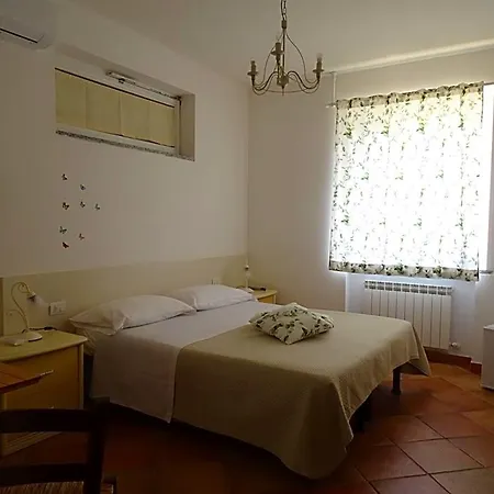 Archi Di Sole B&B 리코 델 골포 디 스페지아